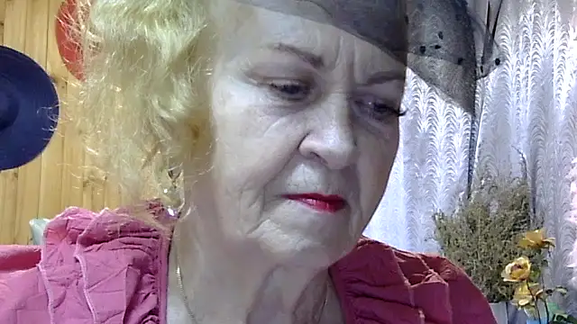 Snapshot of Emma52610 chatting on 21, 10, 2025 Emma52610 online show from 21, 10, 2025