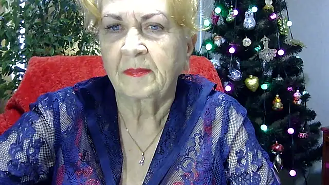 Snapshot of Emma52610 chatting on 12, 1, 2025 Emma52610 online show from 12, 1, 2025