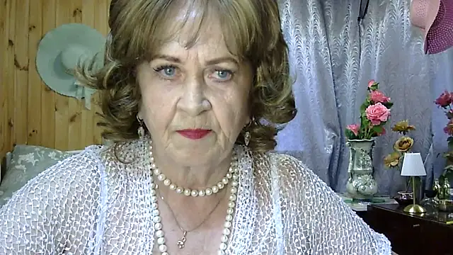Emma52610 online show from 25, 7, 2026