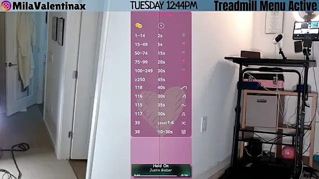 MilaValentina online show from 14, 4, 2026