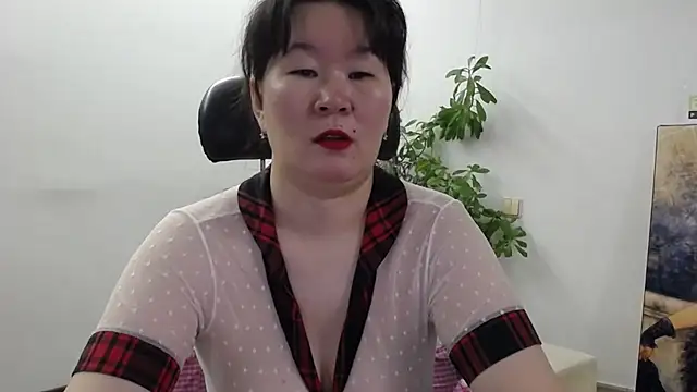 Akira xx online show from 3, 12, 2025