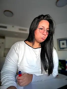 DannaaMeliza online show from 30, 10, 2025