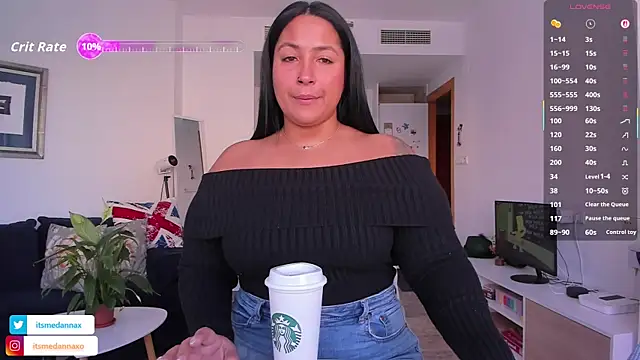 DannaaMeliza online show from 26, 11, 2025