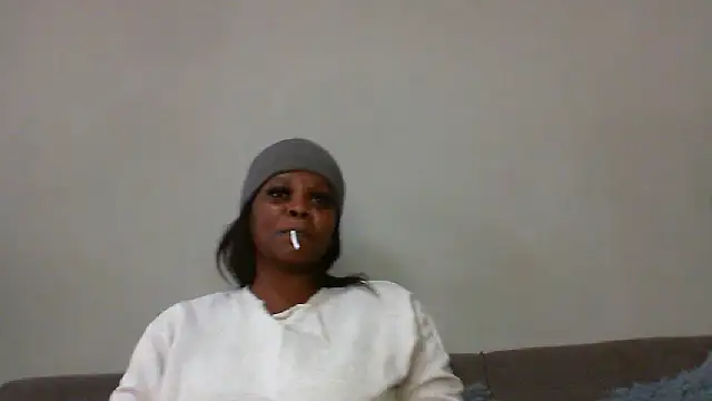 Snapshot of SQUITBOOTY chatting on 18, 2, 2025 SQUITBOOTY online show from 18, 2, 2025
