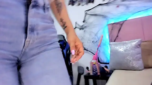 Snapshot of melani_xc chatting on 21, 10, 2025 melani xc online show from 21, 10, 2025