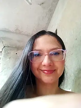 Camilatinass  online show from 7, 4, 2026