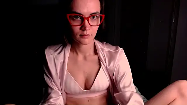 EvelynGG online show from 8, 11, 2025