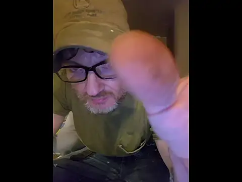 Snapshot of ROBERT0516 chatting on 24, 6, 2026 ROBERT0516 online show from 24, 6, 2026