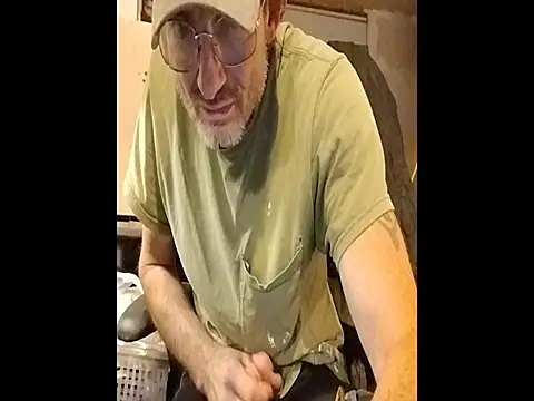 Snapshot of ROBERT0516 chatting on 7, 5, 2026 ROBERT0516 online show from 7, 5, 2026