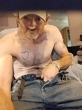 Snapshot of ROBERT0516 chatting on 19, 5, 2026 ROBERT0516 online show from 19, 5, 2026