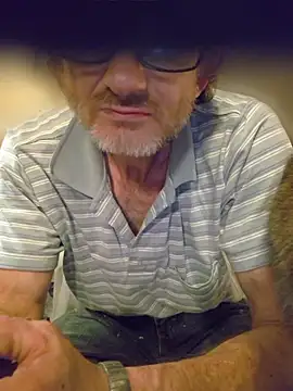 Snapshot of ROBERT0516 chatting on 18, 6, 2026 ROBERT0516 online show from 18, 6, 2026