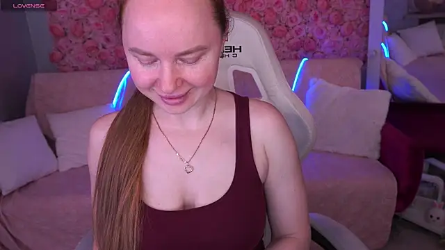 MiaRedFox online show from 28, 3, 2026