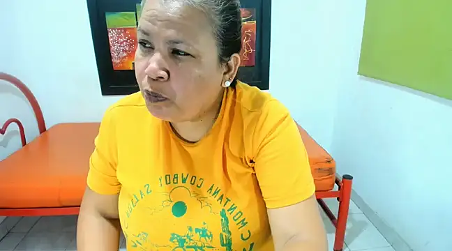 beckyummys online show from 5, 3, 2025