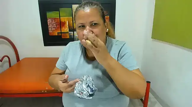 beckyummys online show from 4, 3, 2025