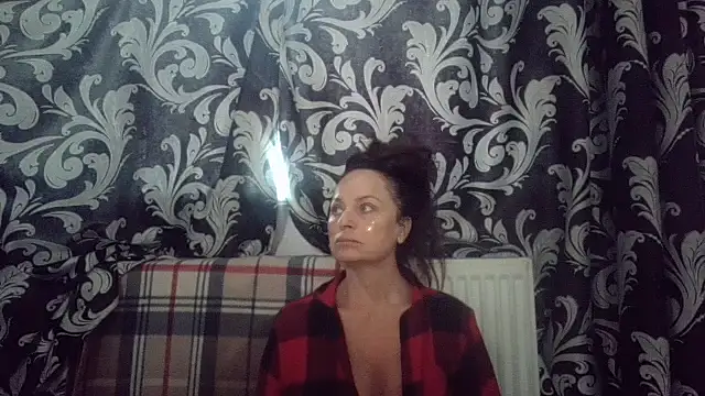 Snapshot of LindaStarS chatting on 16, 10, 2025 LindaStarS online show from 16, 10, 2025