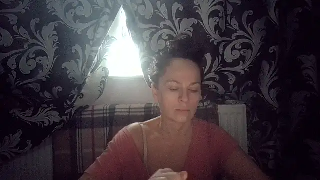 Snapshot of LindaStarS chatting on 30, 11, 2025 LindaStarS online show from 30, 11, 2025