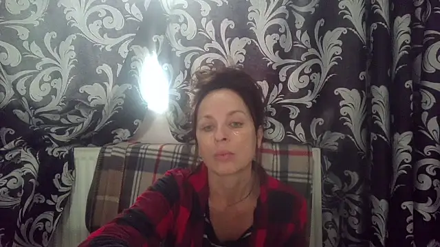 Snapshot of LindaStarS chatting on 26, 10, 2025 LindaStarS online show from 26, 10, 2025