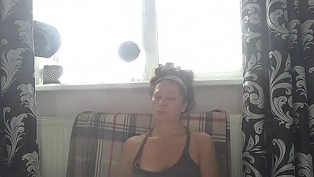 LindaStarS online show from 4, 7, 2026