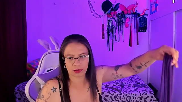 dungeongirls online show from 27, 11, 2025