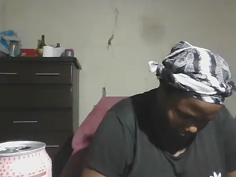 sexybigboobz online show from 17, 12, 2025