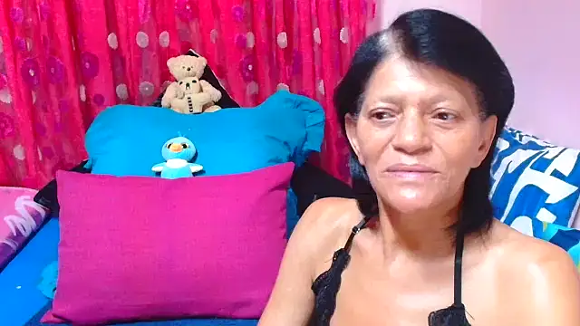 SLUTTYROXY online show from 28, 9, 2025