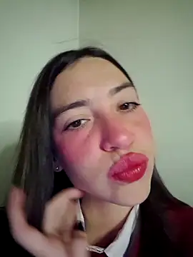 Snapshot of loveuu-bae chatting on 18, 10, 2025 loveuu-bae online show from 18, 10, 2025