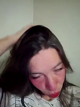 Snapshot of loveuu-bae chatting on 6, 11, 2025 loveuu-bae online show from 6, 11, 2025