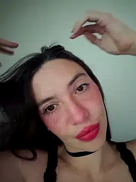 loveuu-bae online show from 13, 9, 2025