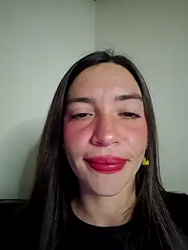 Snapshot of loveuu-bae chatting on 8, 11, 2025 loveuu-bae online show from 8, 11, 2025