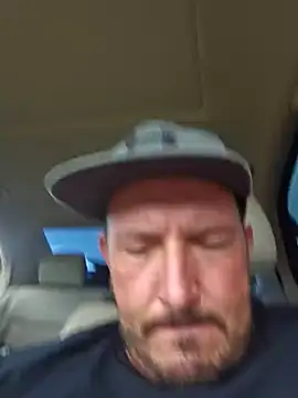 UncutHammer69 online show from 15, 10, 2025