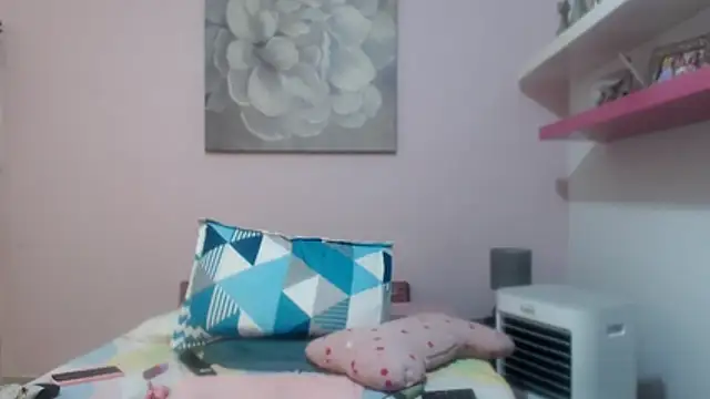 CindyCrawford online show from 18, 12, 2025