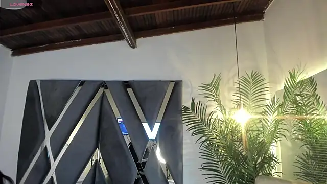 moonsweet1 online show from 9, 9, 2025