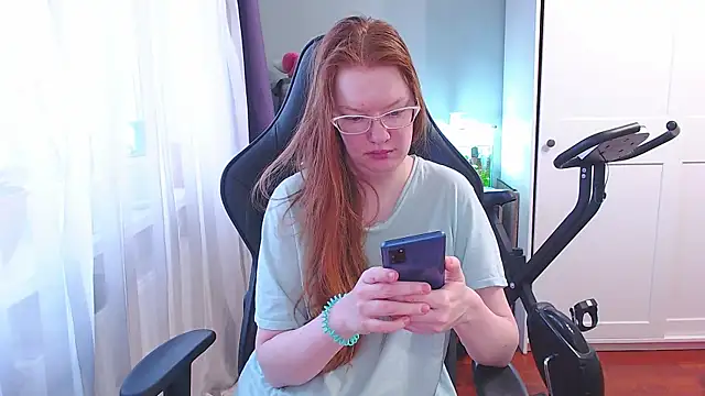 Snapshot of Lady_Inari chatting on 12, 11, 2025 Lady Inari online show from 12, 11, 2025