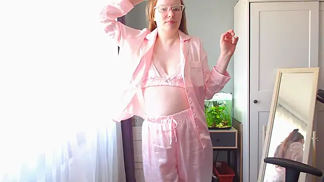 Snapshot of Lady_Inari chatting on 14, 6, 2026 Lady Inari online show from 14, 6, 2026