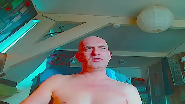 maxhard77 online show from 30, 11, 2025