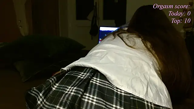 Snapshot of victoria97 chatting on 2, 11, 2025 victoria97 online show from 2, 11, 2025