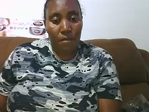 Snapshot of ebonytitts4u chatting on 4, 12, 2025 ebonytitts4u online show from 4, 12, 2025