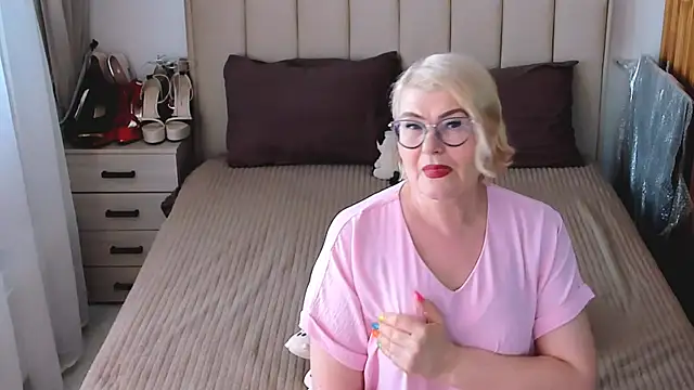 Snapshot of sabrinamacmarren chatting on 13, 7, 2026 sabrinamacmarren online show from 13, 7, 2026