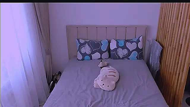 sabrinamacmarren online show from 10, 4, 2026