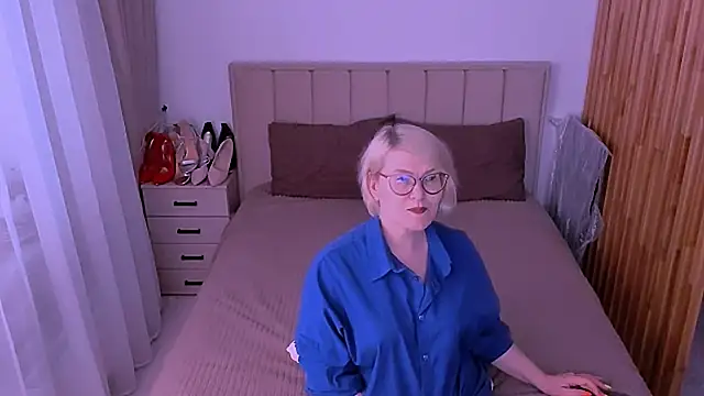 Snapshot of sabrinamacmarren chatting on 29, 5, 2026 sabrinamacmarren online show from 29, 5, 2026