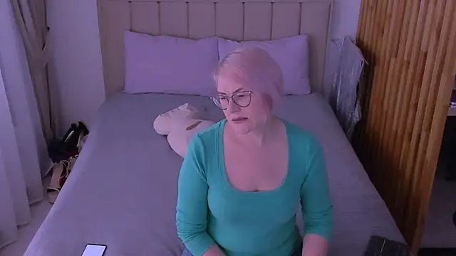 sabrinamacmarren online show from 19, 3, 2026