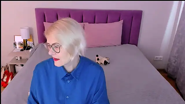 sabrinamacmarren online show from 21, 11, 2025