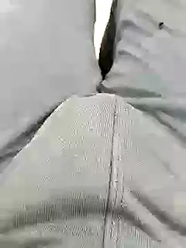 Snapshot of bigh96dik chatting on 28, 1, 2025 bigh96dik online show from 28, 1, 2025