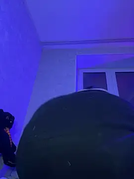 pinkbow online show from 14, 3, 2025