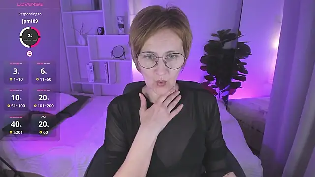 Paris Cherry online show from 29, 3, 2026