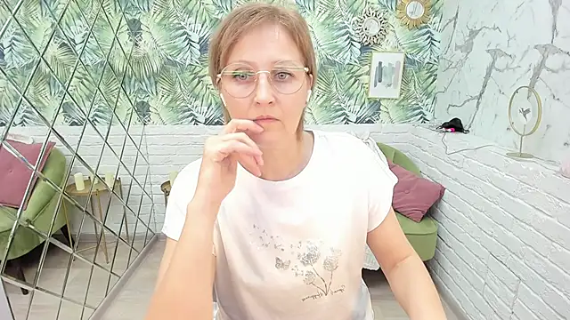 Snapshot of Paris_Cherry chatting on 28, 11, 2025 Paris Cherry online show from 28, 11, 2025