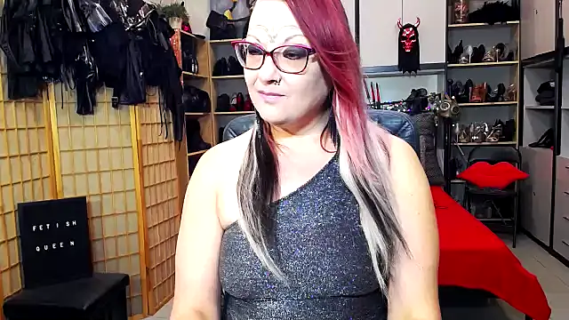 LindaDaemonX online show from 2, 4, 2026