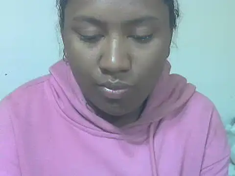 Snapshot of cutybigass chatting on 3, 7, 2026 cutybigass online show from 3, 7, 2026
