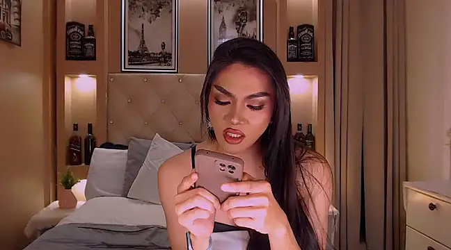 Snapshot of YOUR_DREAMWIFE chatting on 12, 3, 2025 YOUR DREAMWIFE online show from 12, 3, 2025