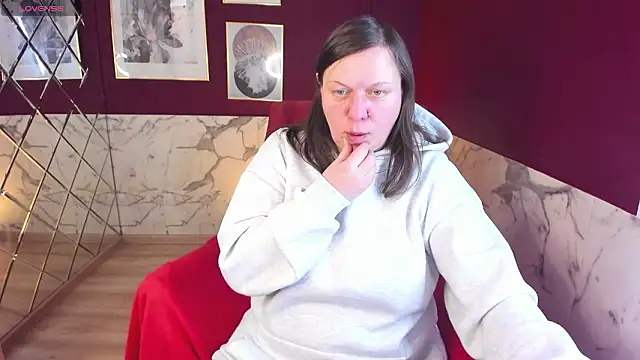 KellyPerfection online show from 5, 2, 2026